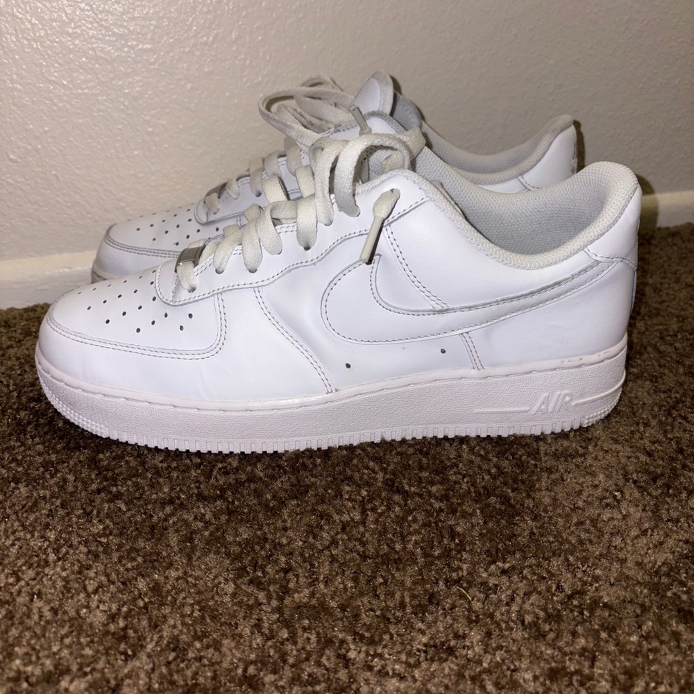 Nike mens White Sneakers
